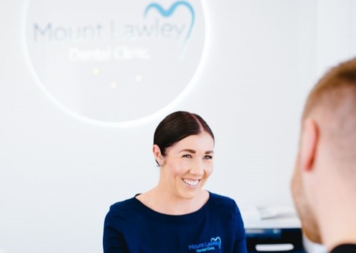 Book a Consultation with Our Cosmetic Dentists